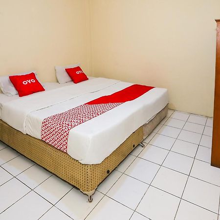 Capital O 93349 Hotel Gondangdia Bogor Kültér fotó