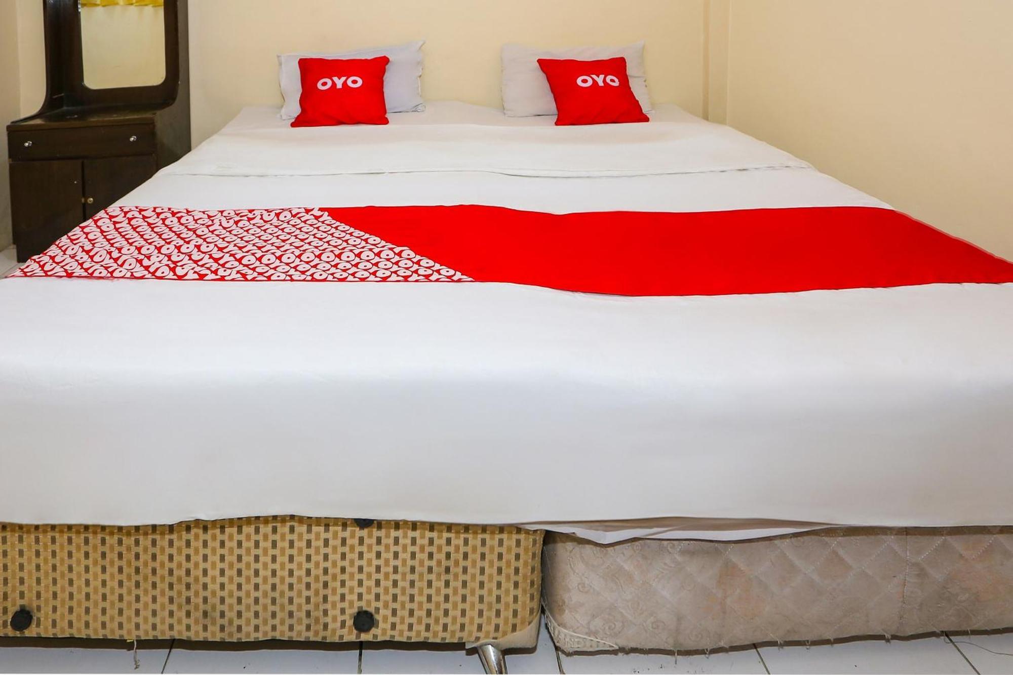 Capital O 93349 Hotel Gondangdia Bogor Kültér fotó